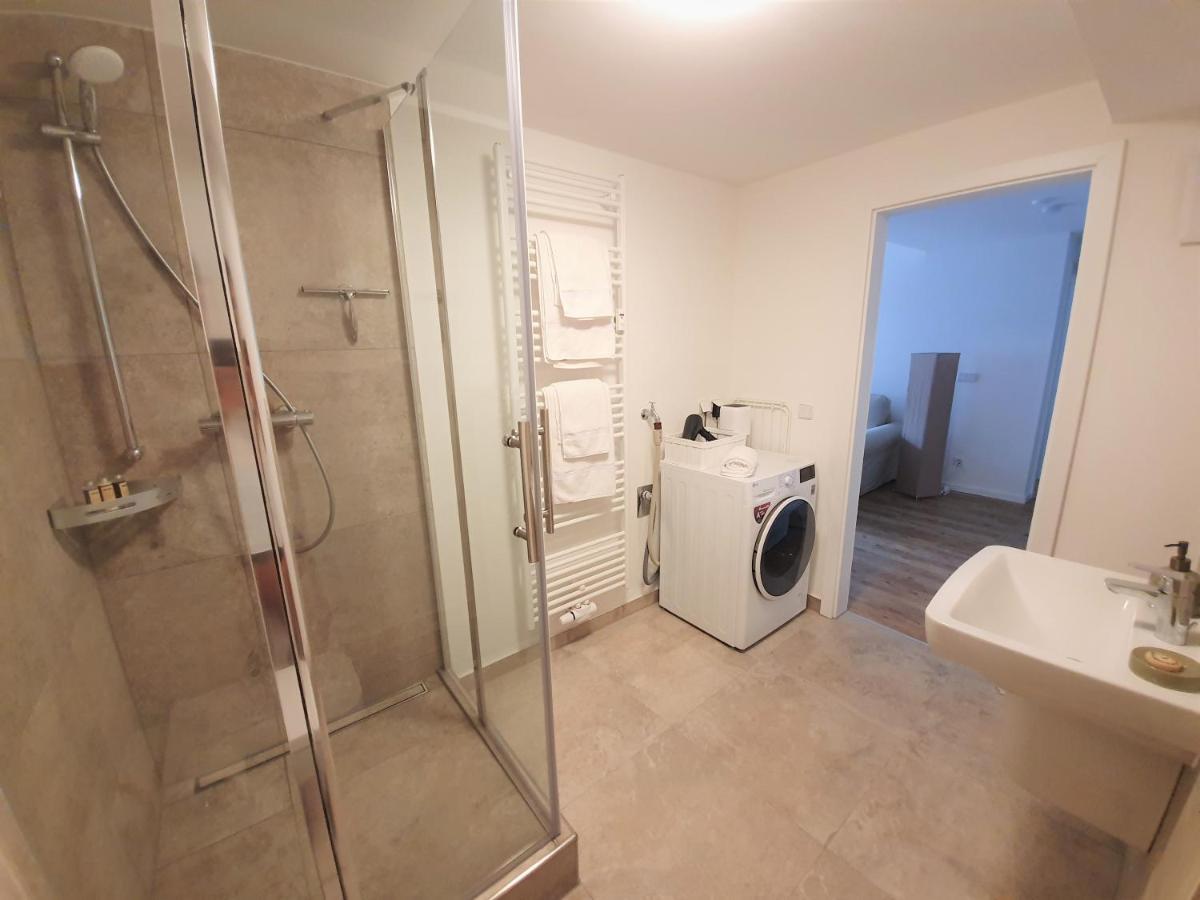 Pb Ferienwohnungen - Fewo 1 - Stilvoll Eingerichtetes Apartment Im Herzen Senftenbergs Dış mekan fotoğraf